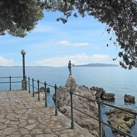 Oleandri A2 Mit Meerblickbalkon By Interhome Opatija