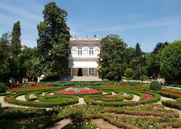 Oleandri A2 Mit Meerblickbalkon By Interhome